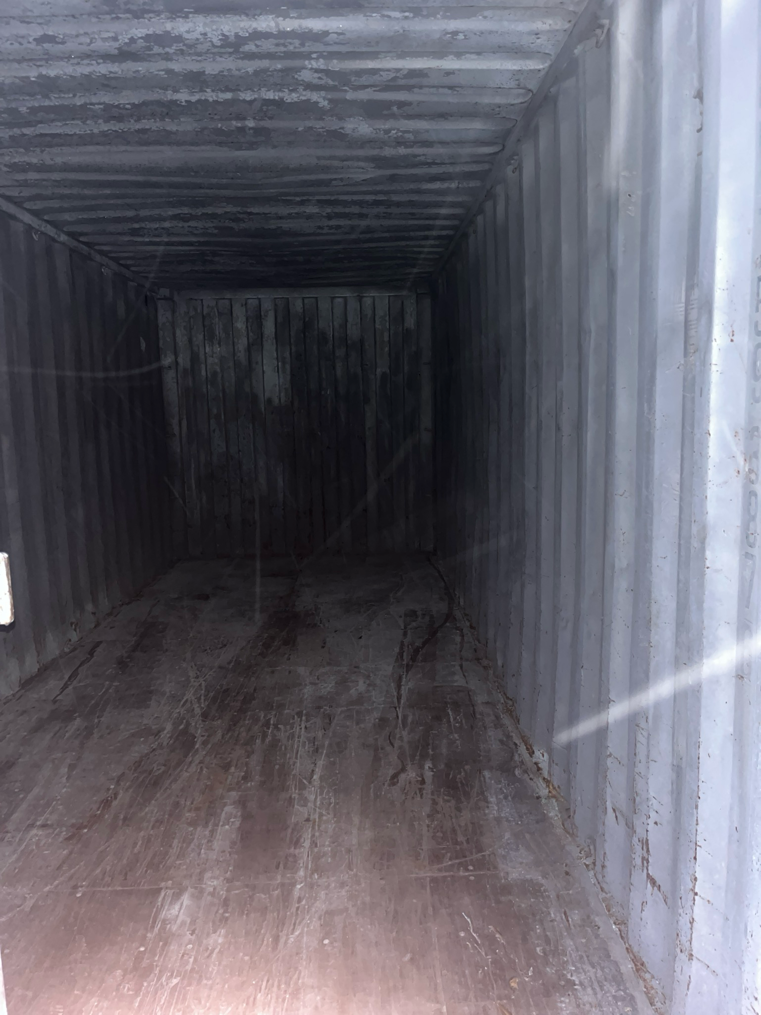 MSKU7593876 — Extérieur