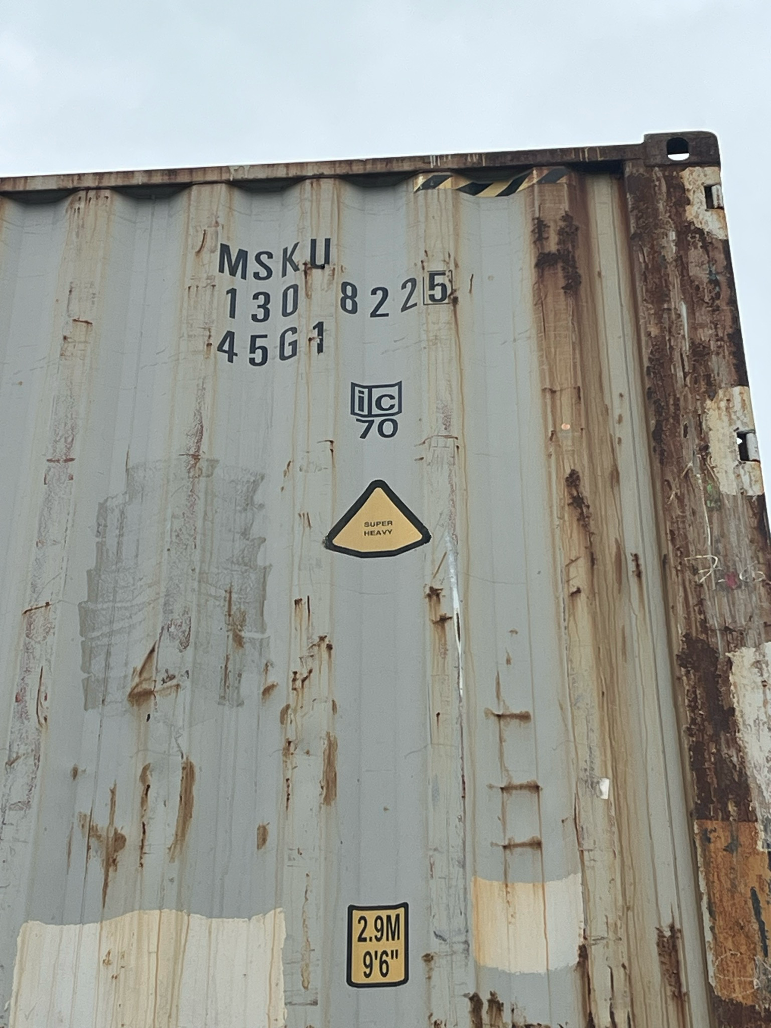 MSKU1308225 — Extérieur