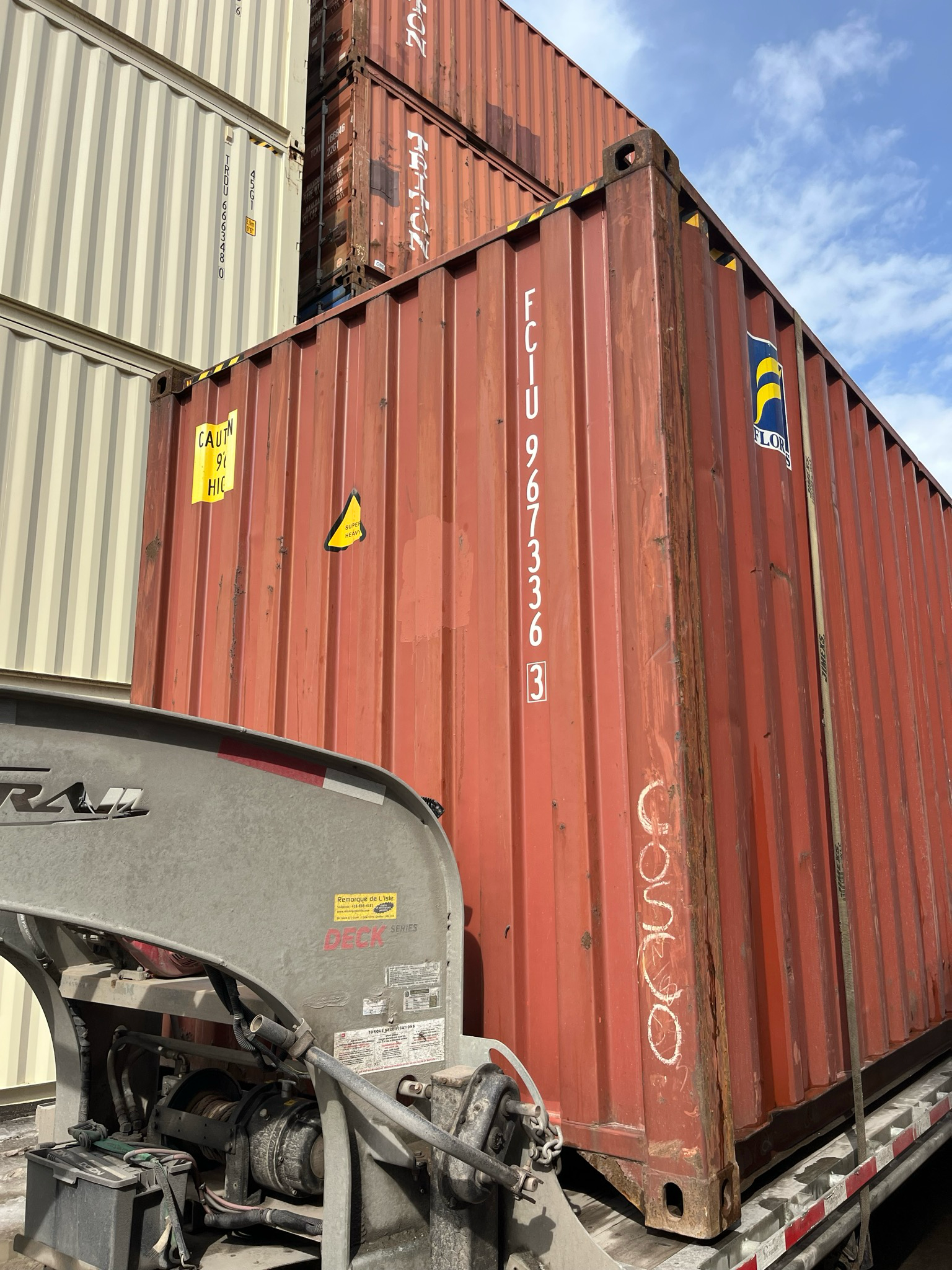 FCIU9673363 — Extérieur